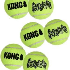 KONG - Toy Premium Squeak Tennis Balls, Gentle on Teeth - For Medium Dogs (6 Pack)